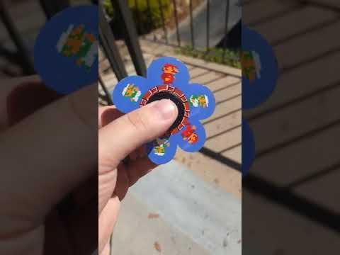 How I made Mario and luigi run together forever.  Animated Spinner illusion how to.