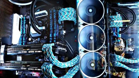 PC Setup Showdown Episode 4 - AIO Cooler Gaming PC Build Edition