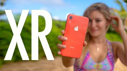 iPhone XR Coral Unboxing and Review!