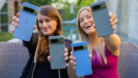 ???? LIVE review of Google Pixel 8 and Pixel 8 Pro - Sisters Edition