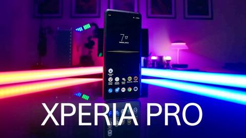 Xperia PRO Review - HDMI Port On A Smartphone.