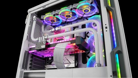 4K All White Corsair 5000T RGB Gaming PC Build