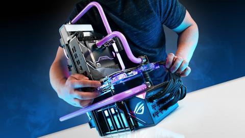 This PC is Powered by the Case!?