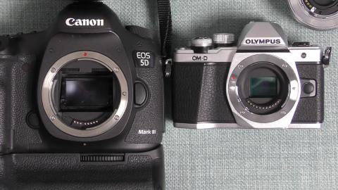 Mirrorless or DSLR - Which Camera would you buy?