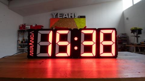 GIANT 3D PRINTED LED CLOCK