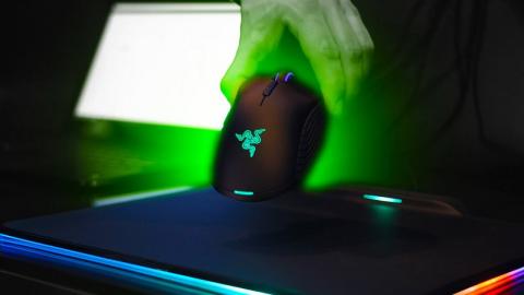 A Wireless Mouse WITHOUT a Battery!?  Meet Razer Hyperflux