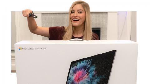 Microsoft Surface Studio 2 Unboxing!