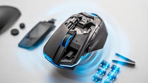 This Is The COOLEST Gaming Mouse I've Seen!