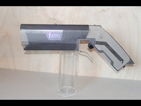 Lasergun demonstration (burning stuff with light)