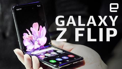 Samsung Galaxy Z Flip Hands-on: Razr who?