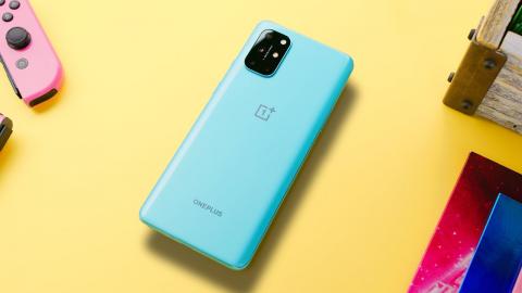 OnePlus 8T Review: The Awkward Middle Child!