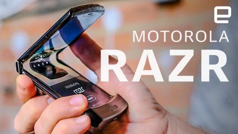 Motorola Razr hands on: The revived RAZR is a fashion-forward foldable
