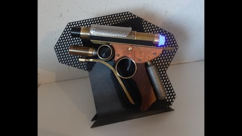 Steampunk Laserblaster Mk 3 aka my least fav Steampunk Lasergun !