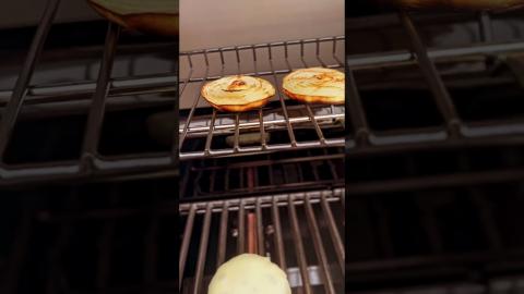 Grilled Cheeseburgers | Char-Broil®