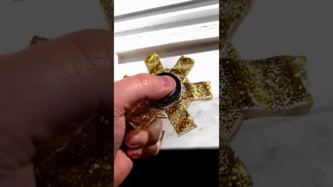 Liquid gold animated spinner.#animation #liquid #satisfying #oddlysatisfying