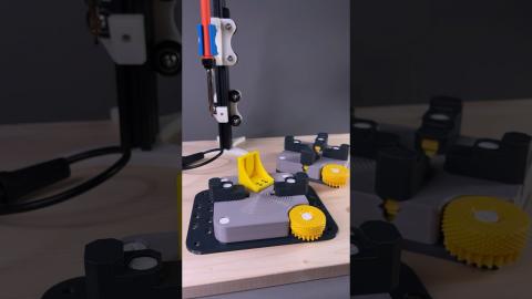 Bench Mountable Vise | Sneaks | 3D Printing Ideas