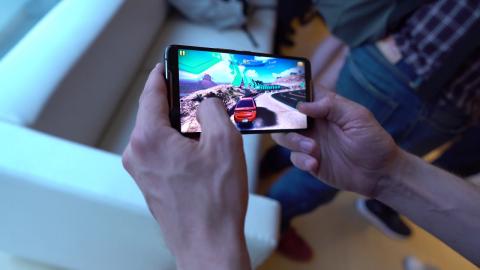 ASUS ROG Gaming Phone Revealed - Should Razer be Worried?