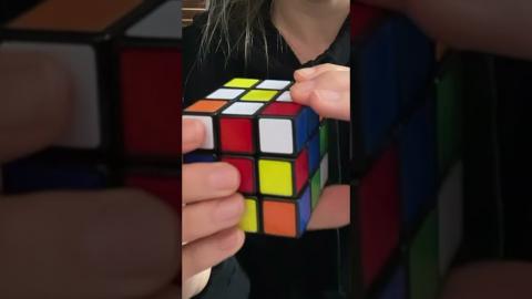 #shorts How to solve the Rubik’s cube