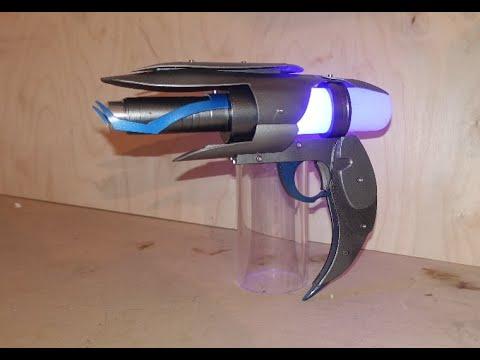 Rick & Morty Alien Blaster Mk II (short demonstration)