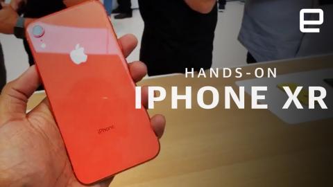 iPhone XR Hands-On LIVE