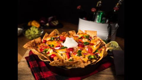 Char-Broil Recipes: Ultimate Chili Cheese Nachos