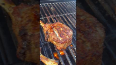 Frenched Pork Chops | Char-Broil®