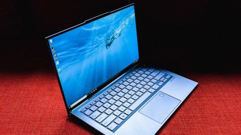 This Laptop Has (Almost) No Bezel