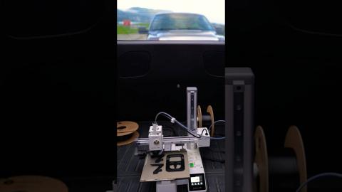 3D Printing inside a Tesla while Driving #3dprinting #Tesla #shorts